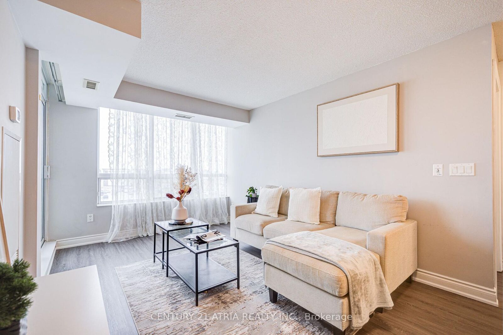 Property Photo:  50 Brian Harrison Way 407  ON M1P 5J4 