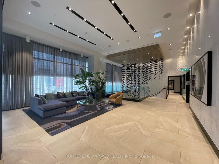 Property Photo:  1 Edgewater Drive Ph20  ON M5A 0L1 
