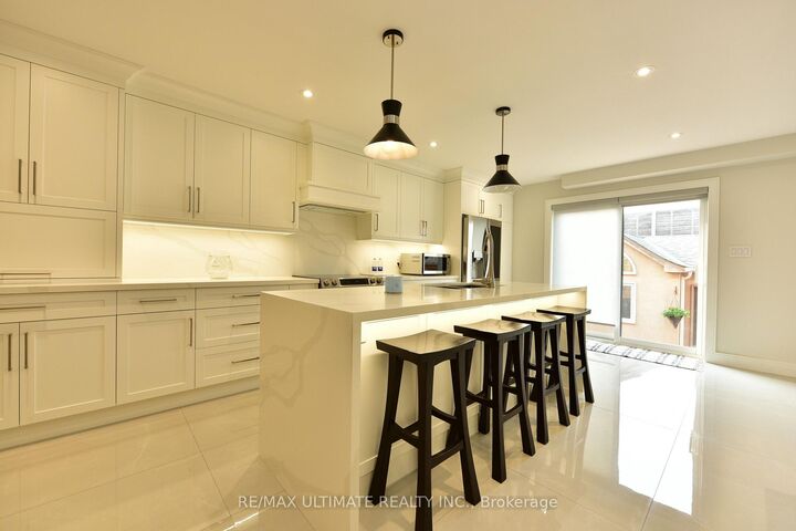 Property Photo:  42 Viella Street  ON M6N 5C8 