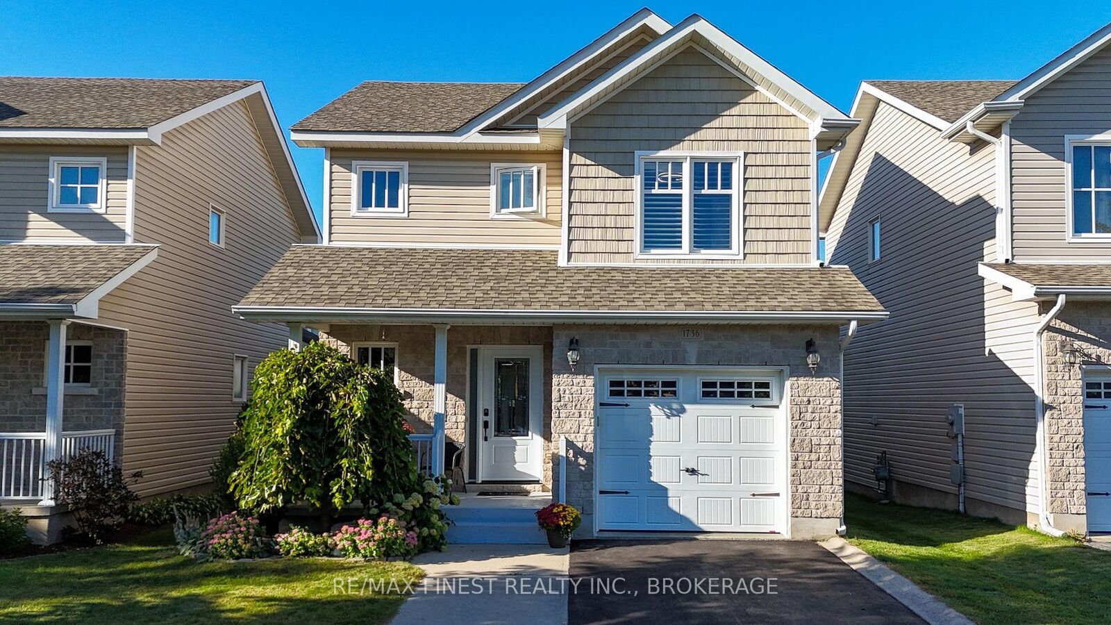 Property Photo:  1736 Reginald Bart Drive  ON K7K 7J9 
