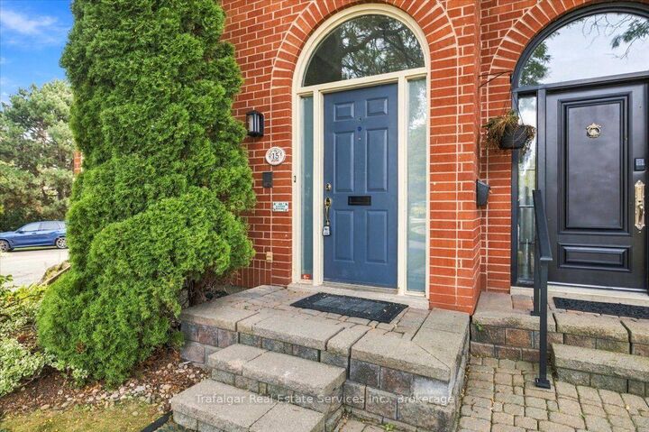 Property Photo:  15 Southwind Terrace  ON L6L 6K6 