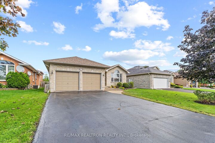 Property Photo: 25 Linden Lane ON K8N 5W9