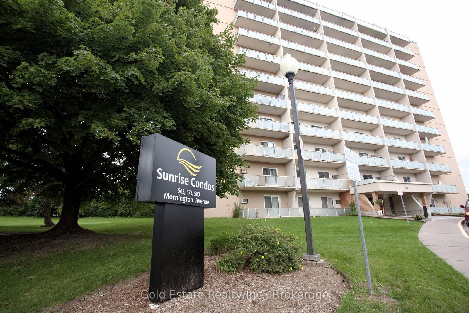 Property Photo:  583 Mornington Avenue 604  ON N5Y 3E9 