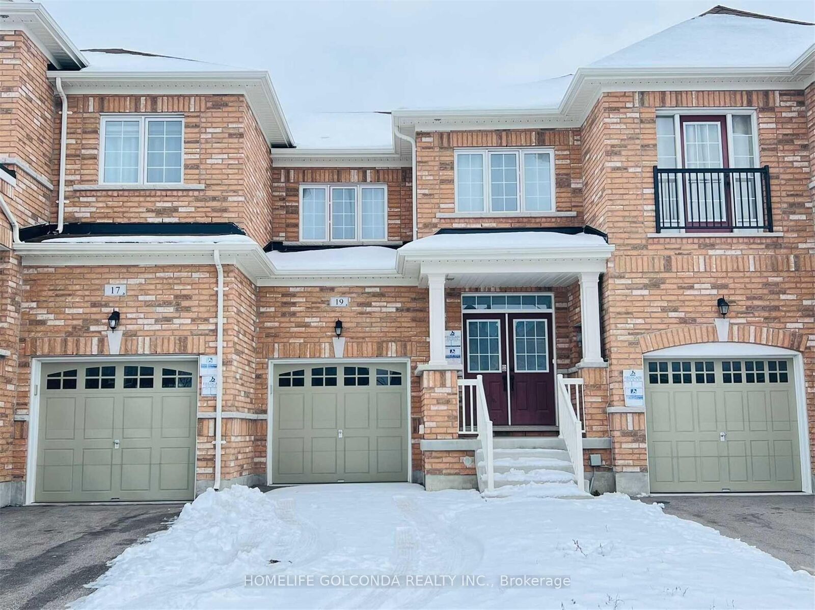 Property Photo:  19 Homer Crescent  ON L4G 1B7 
