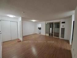 Property Photo:  633 Bay Street 710  ON M5G 2G4 