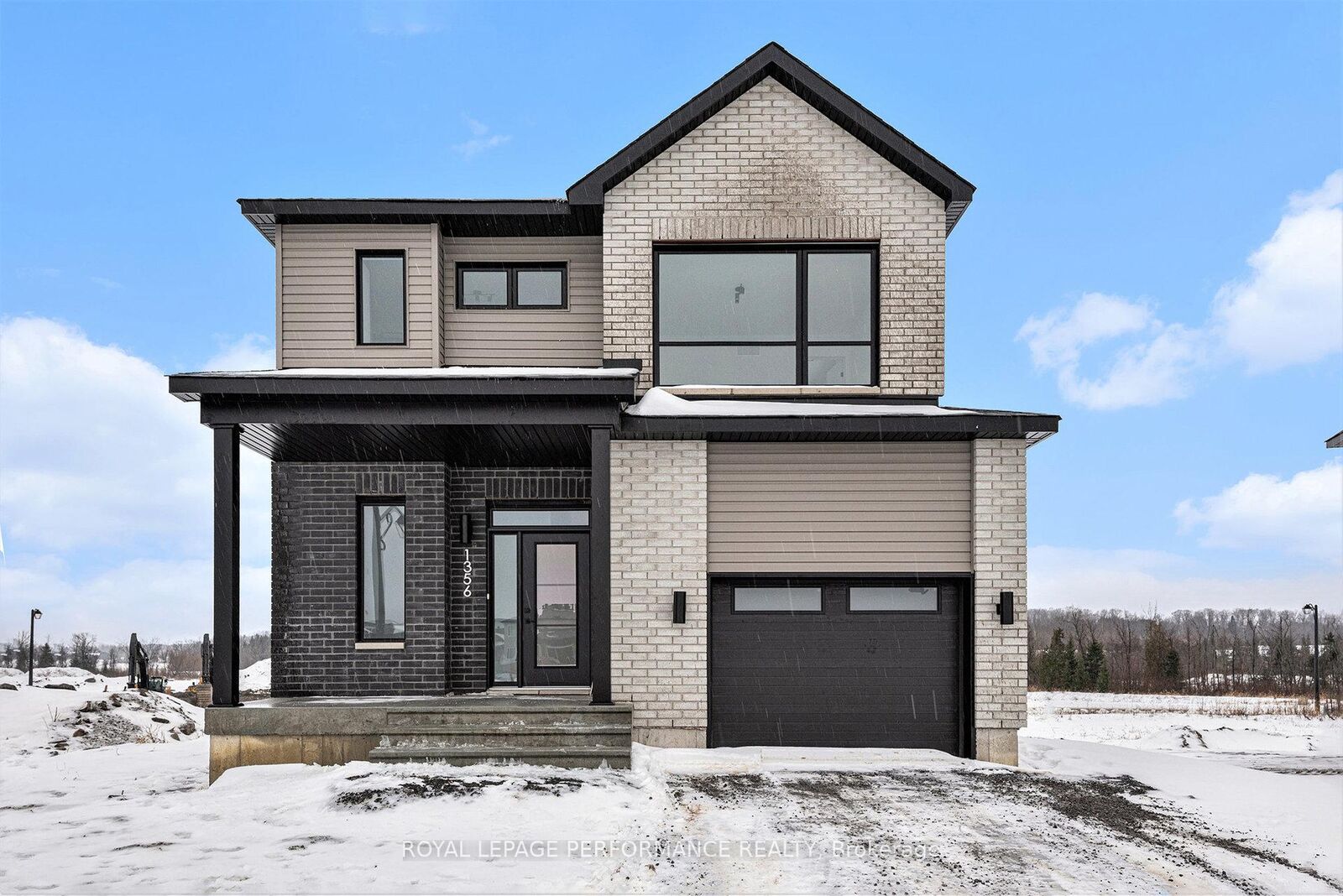 Property Photo:  80 Rutile Street  ON K4K 0M6 