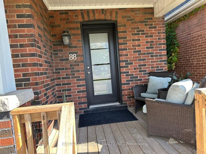 Property Photo:  88 Shelby Avenue  ON L8H 5L5 