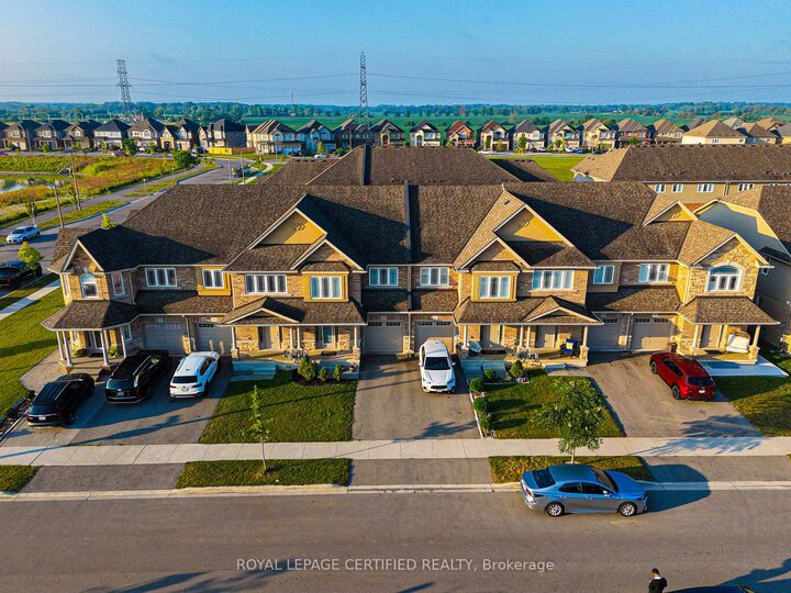 Property Photo: 5 Bethune Avenue ON L0R 1P0