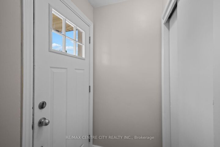 Property Photo:  71 Cavendish Crescent  ON N6H 1A3 