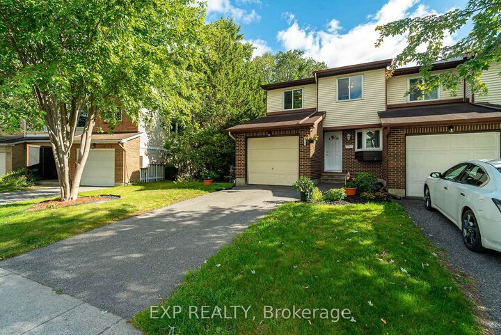 Photo de la propriété:  6816 Bilberry Drive 93  ON K1C 3R4 