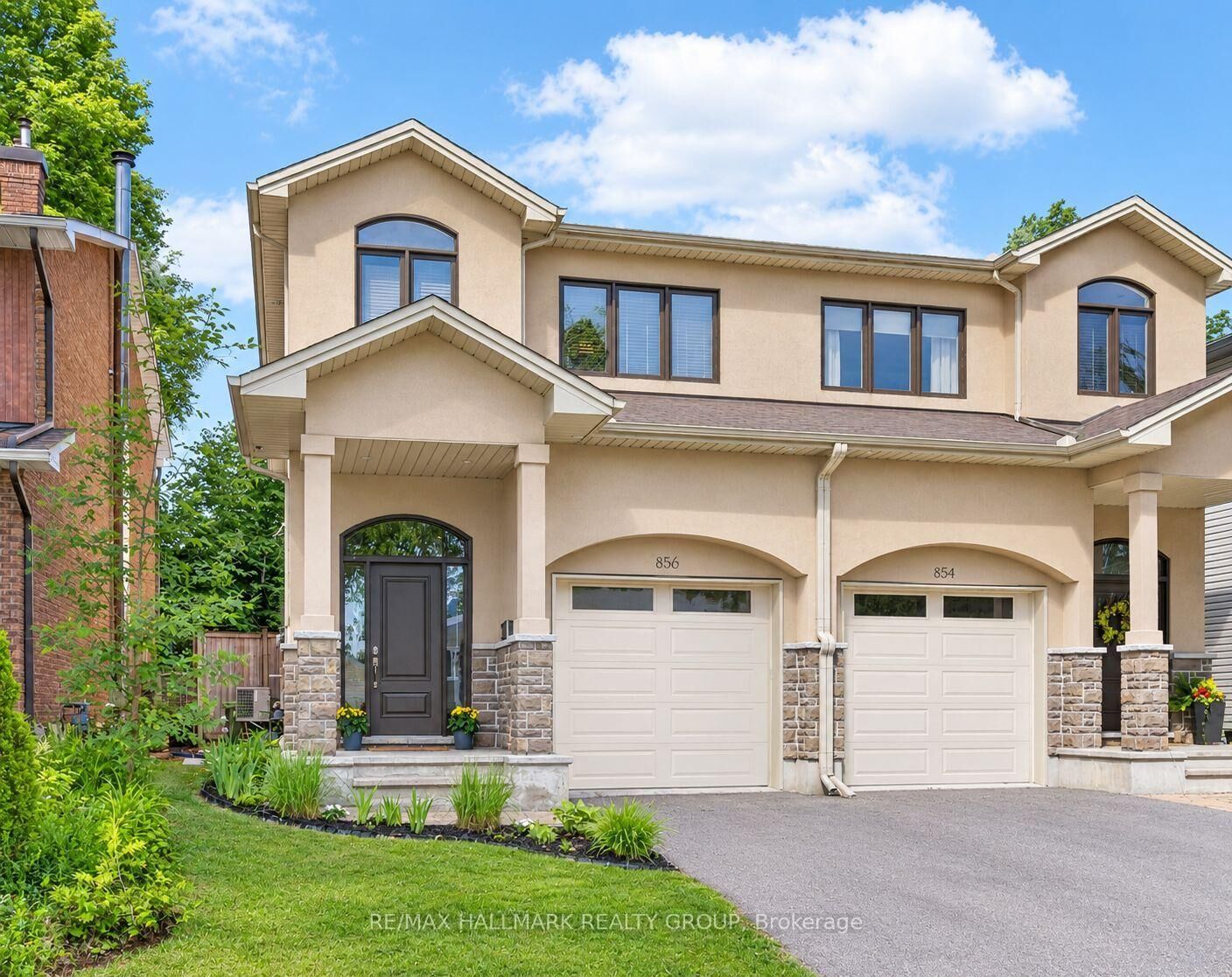 Property Photo:  856 Norton Avenue  ON K2B 5P6 