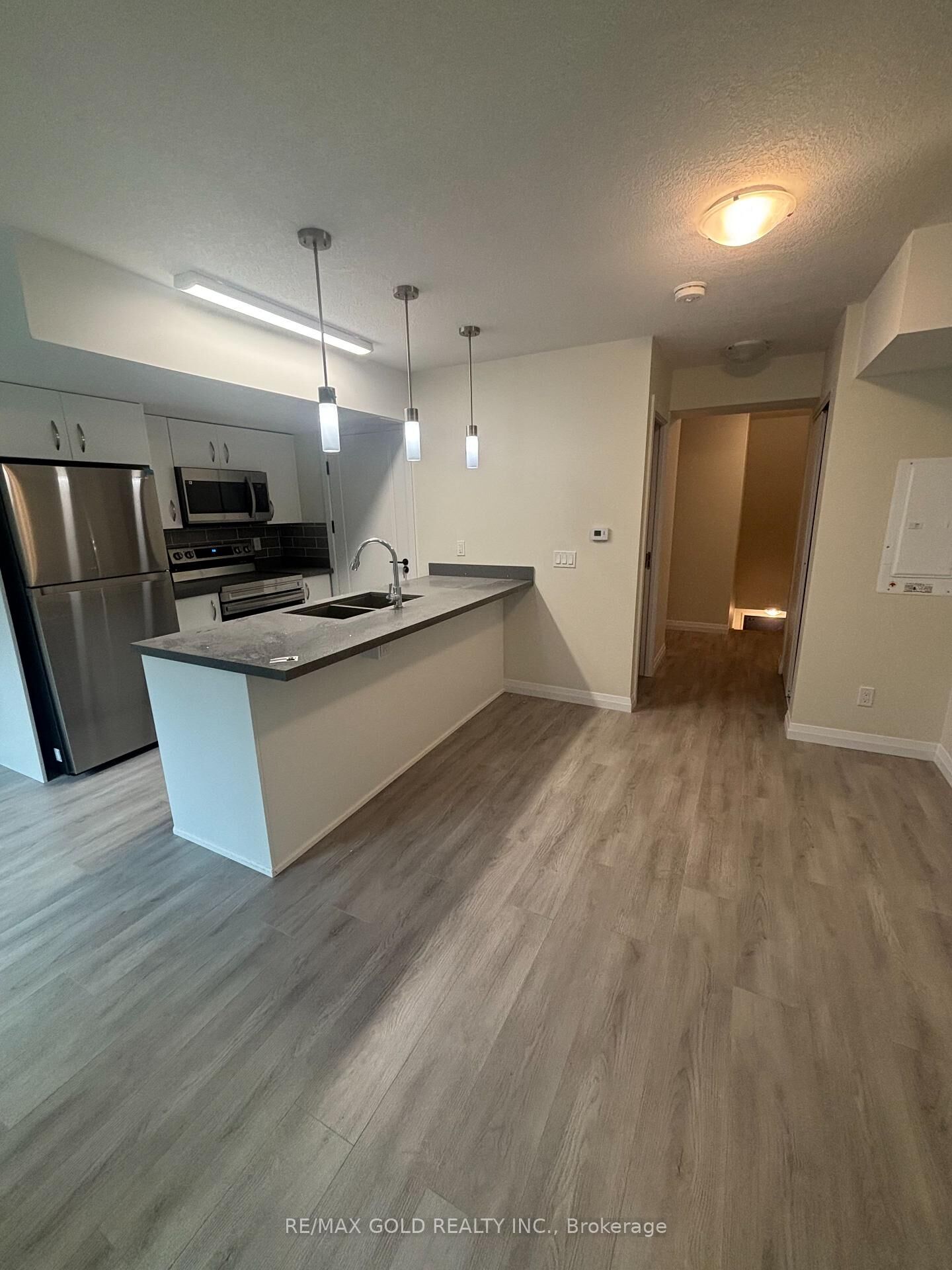 Property Photo:  370 Fisher Mills Road E C-54  ON N3C 0G8 