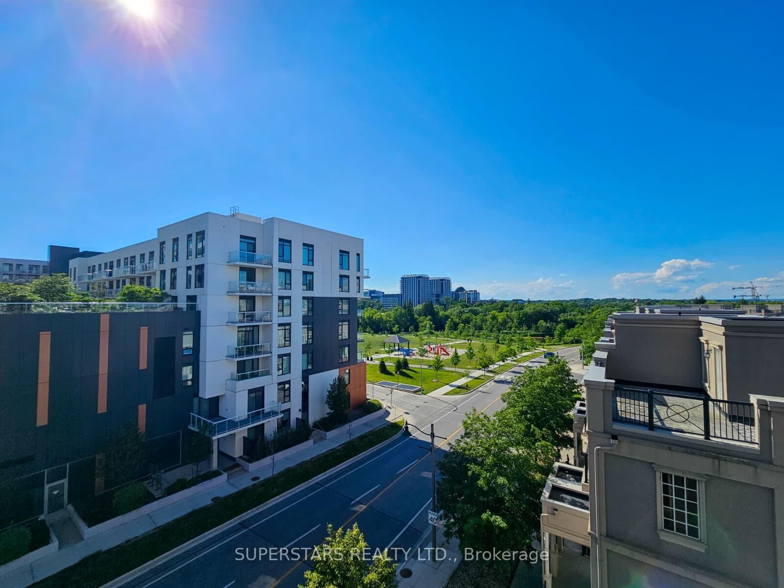 Property Photo:  1 Upper Duke Crescent 509  ON L6G 0B6 