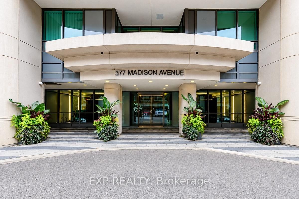 Property Photo:  377 Madison Avenue 216  ON M4V 3E1 