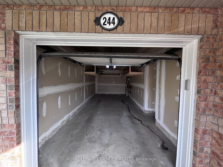 Property Photo:  244 Mortimer Crescent  ON L9T 8N7 