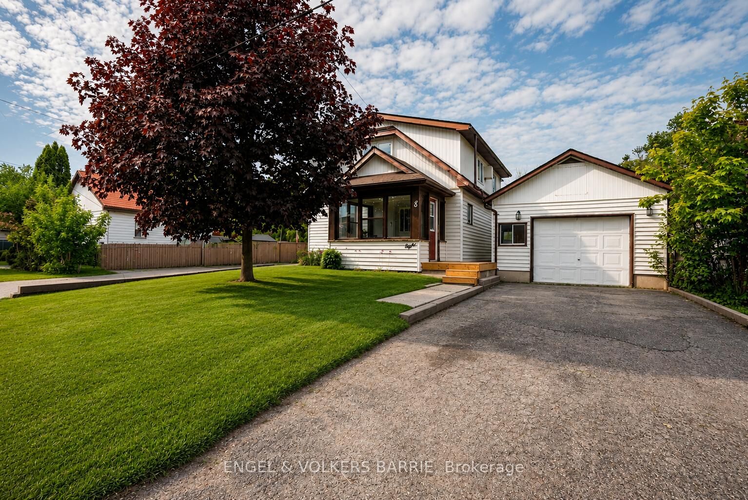Property Photo: 8 George Street N ON L3V 2V2