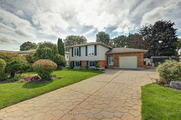 Photo de la propriété: 24 Erinlea Drive ON N5R 5N8