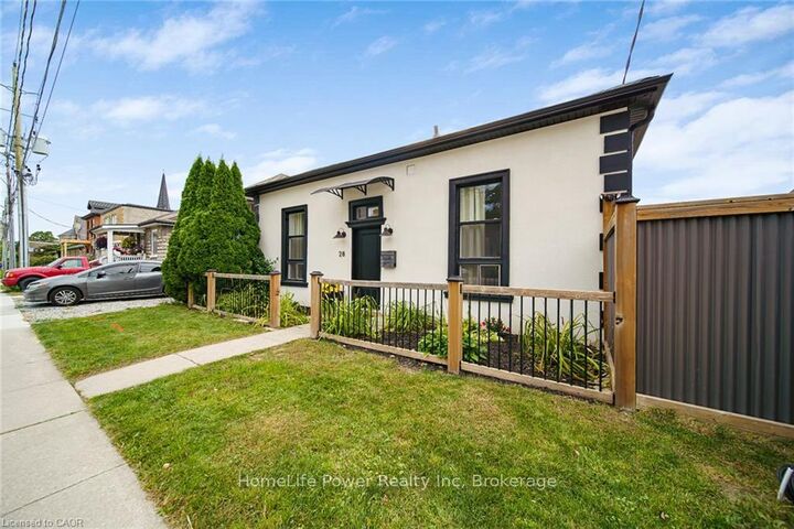 Property Photo:  28 Cambridge Street  ON N1R 3R7 