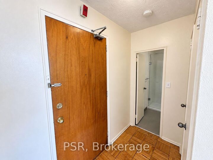 Property Photo:  214 Vaughan Road 503  ON M6C 2M3 