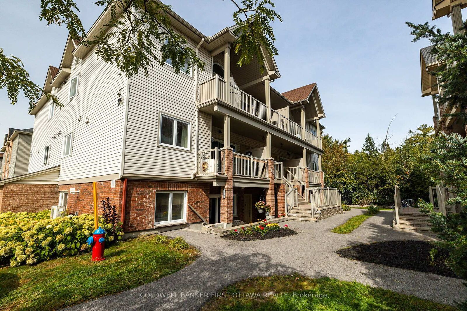 Property Photo:  1113 Stittsville Main Street C  ON K2S 0C8 