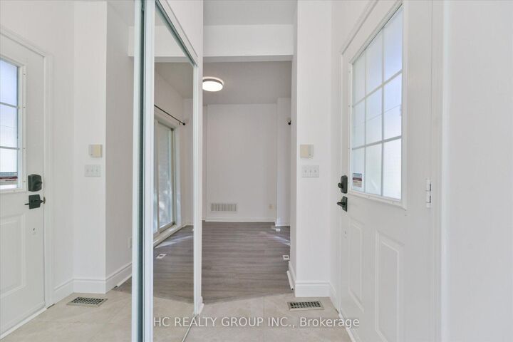 Property Photo:  5 St Moritz Way 6  ON L3R 4E8 