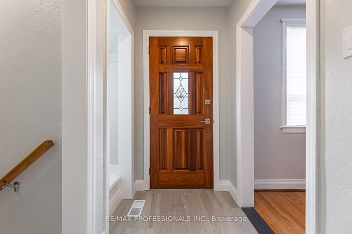 Property Photo:  11 Stock Avenue  ON M8Z 5C3 