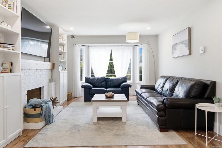 Property Photo:  6766 Central Saanich Rd #8  BC V8Z 7E1 