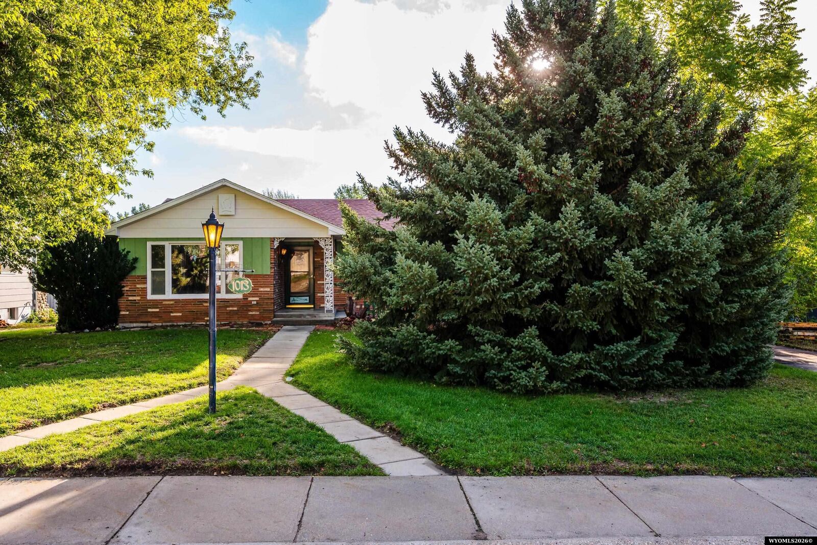 Property Photo: 1013 N Carrington WY 82834