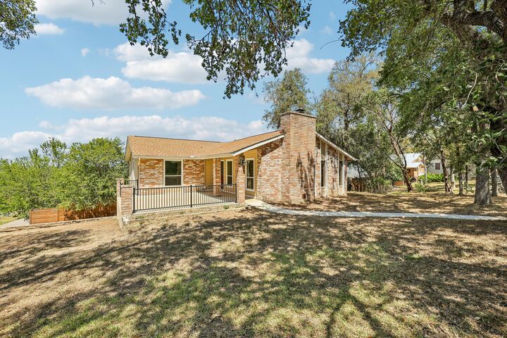 Property Photo:  808 Dale Drive  TX 78666 