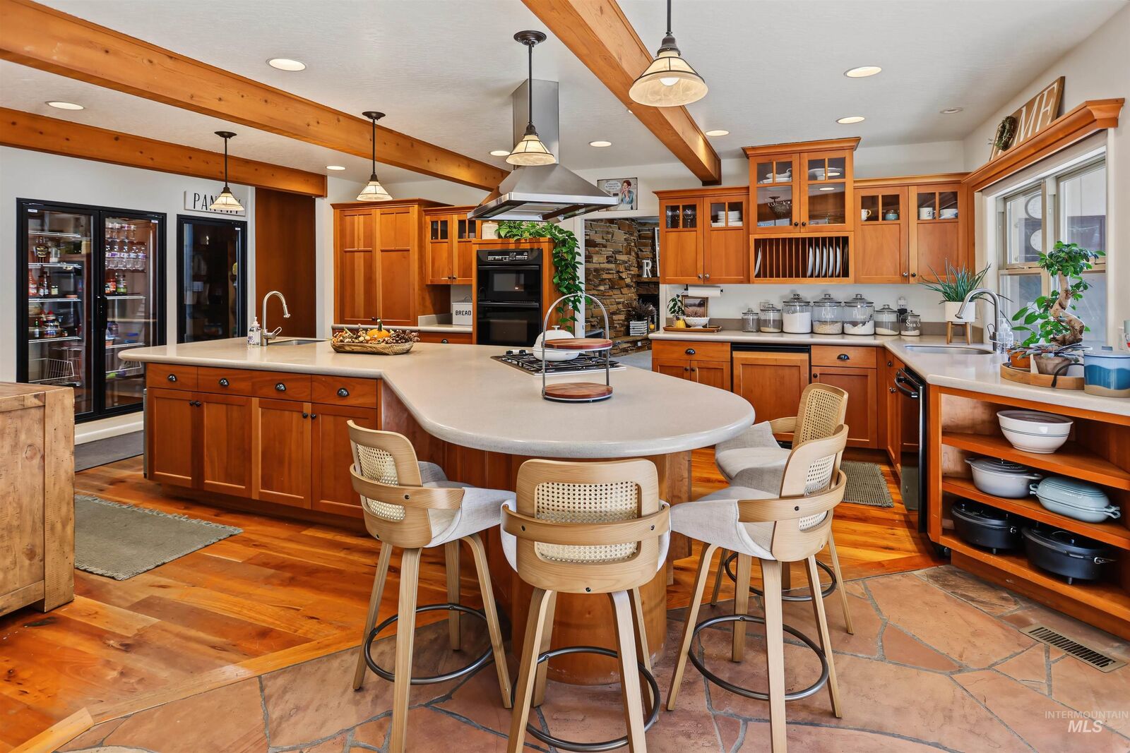 Property Photo:  508 E Elm Ave  ID 83660 