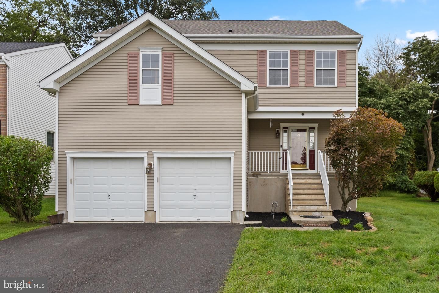 Property Photo: 27 Lincoln Drive NJ 08022