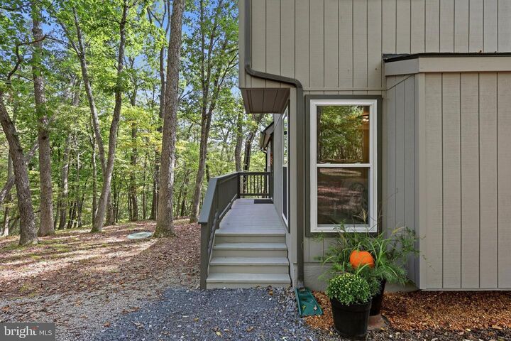 Property Photo: 33 Wigwam Court WV 25427