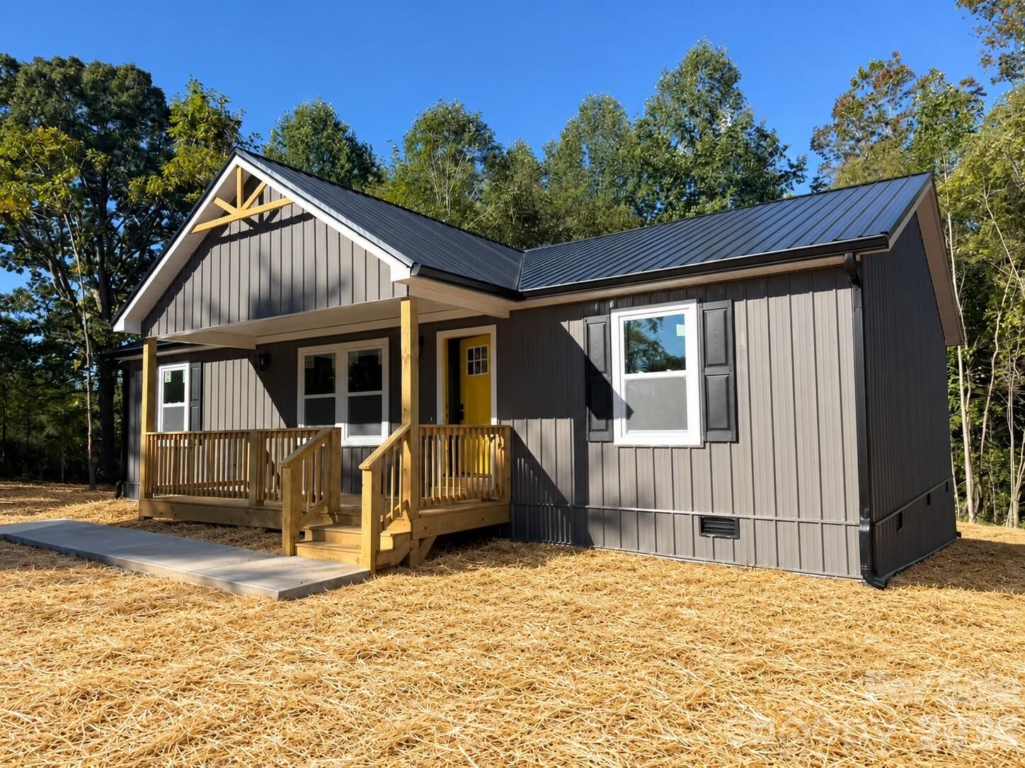 Property Photo: 1176 Luciano Camilo Drive NC 28655