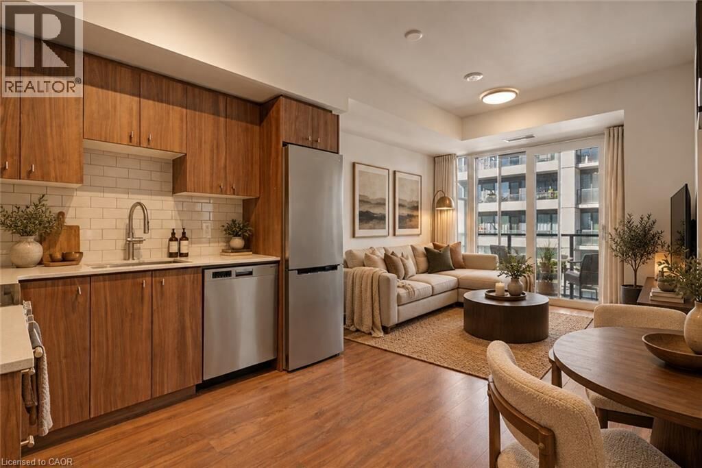 Property Photo:  15 Wellington Street South 901  ON N2G 2E6 
