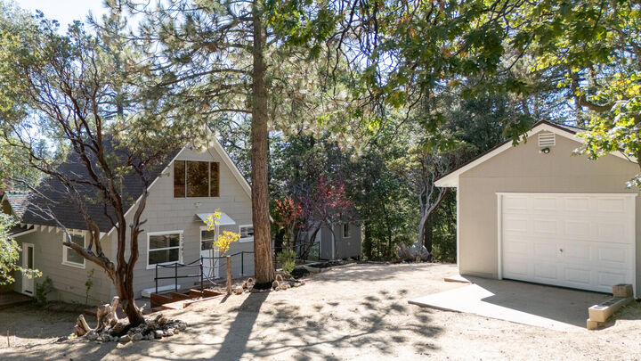 Property Photo:  52647 Pine Cove Road  CA 92549 