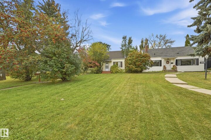 Property Photo:  10910 117 Street NW  AB T5H 3N6 