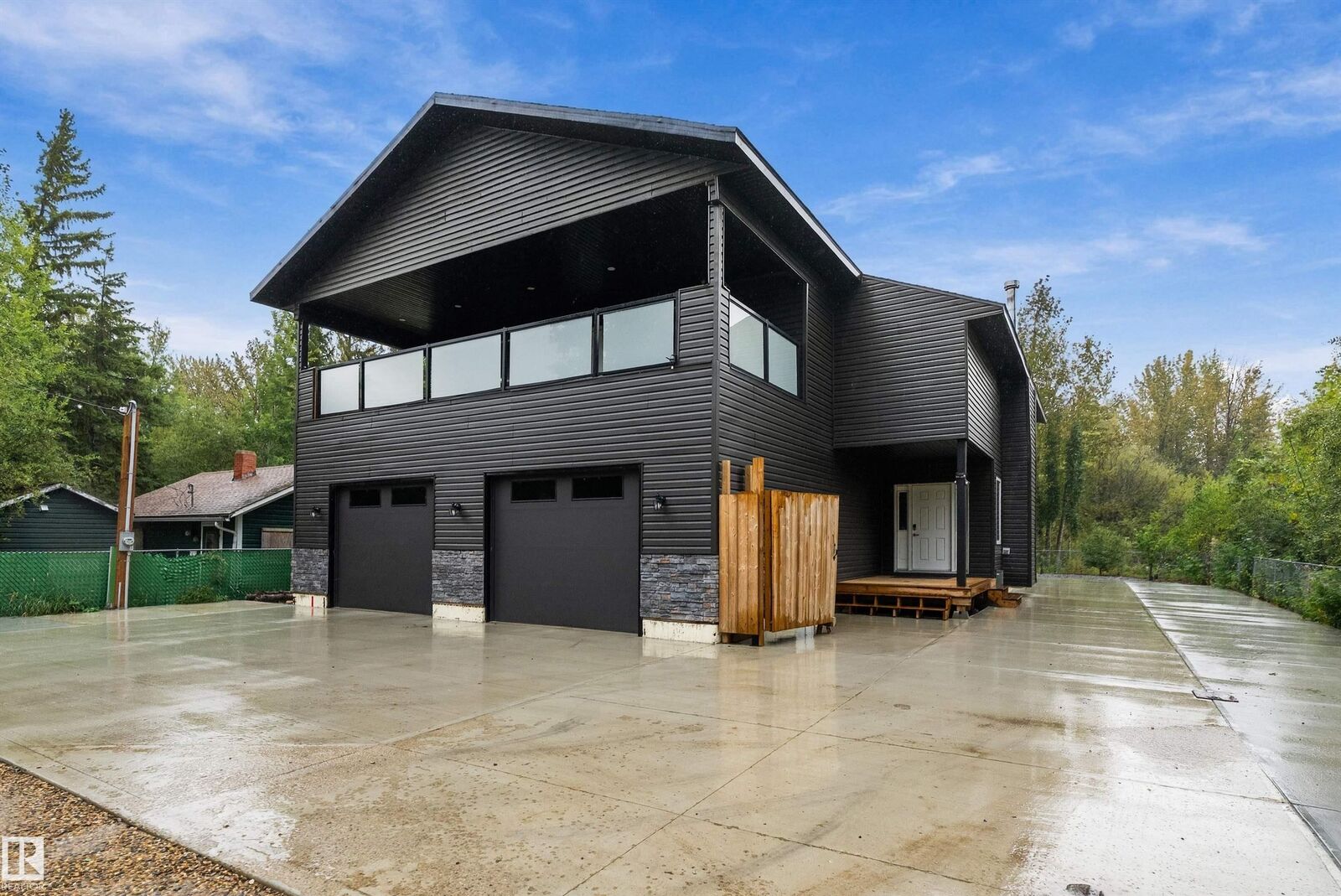 Property Photo:  213 2nd Avenue  AB T0C 1X0 
