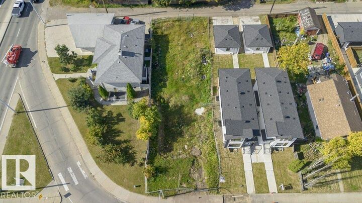 Property Photo:  10712 149 Street NW  AB T5P 1M2 