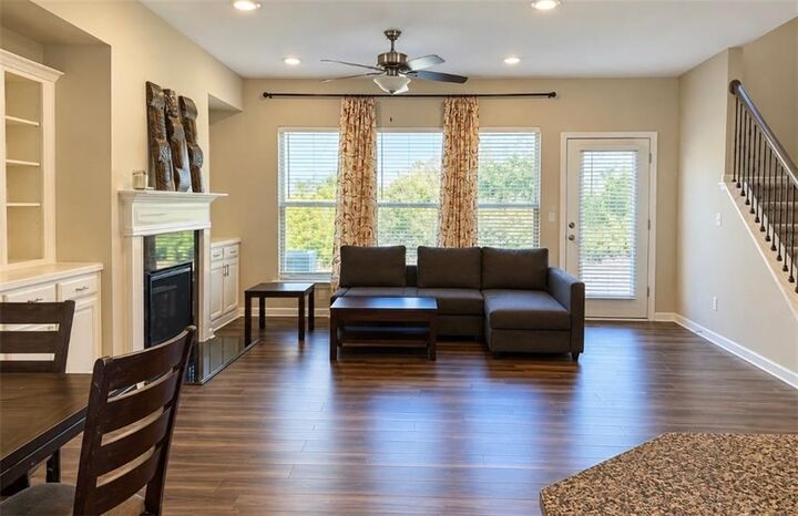 Property Photo: 1352 Elderwood Way GA 30041