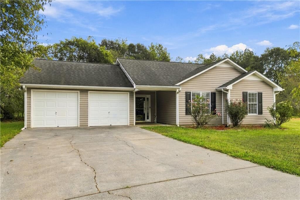 Property Photo:  28 Autumn Ridge Drive  GA 30145 