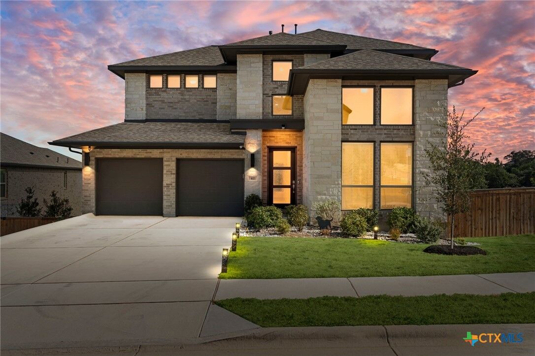 Property Photo:  421 Terrene Trail  TX 78628 