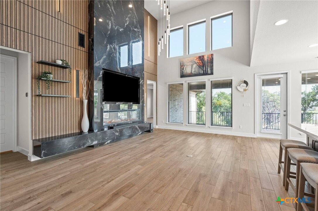 Property Photo:  421 Terrene Trail  TX 78628 