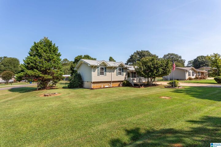 Property Photo: 17 Koko Avenue AL 36250