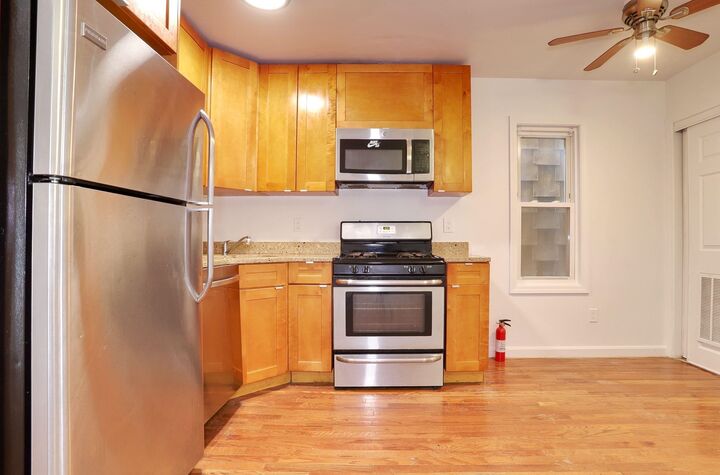 Property Photo:  195 Webster Ave 2  NJ 07307 
