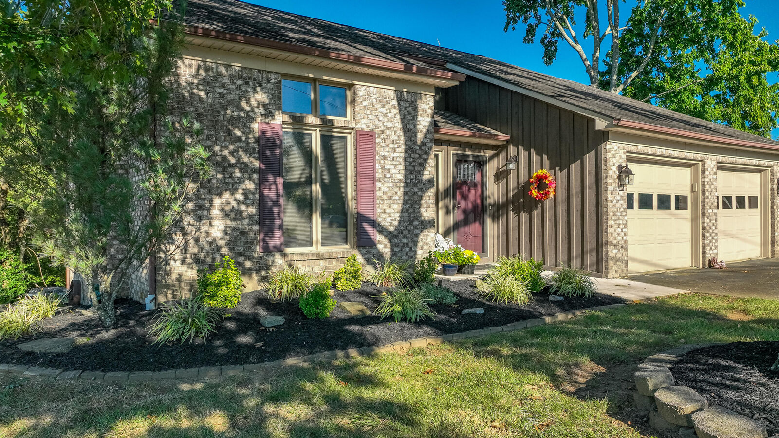 Property Photo:  140 Redwood Drive  KY 40475 