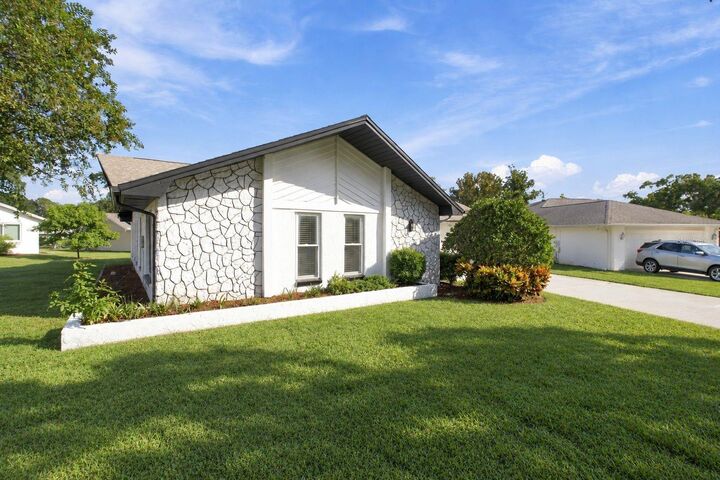 Property Photo: 3280 Skene Terrace FL 34684