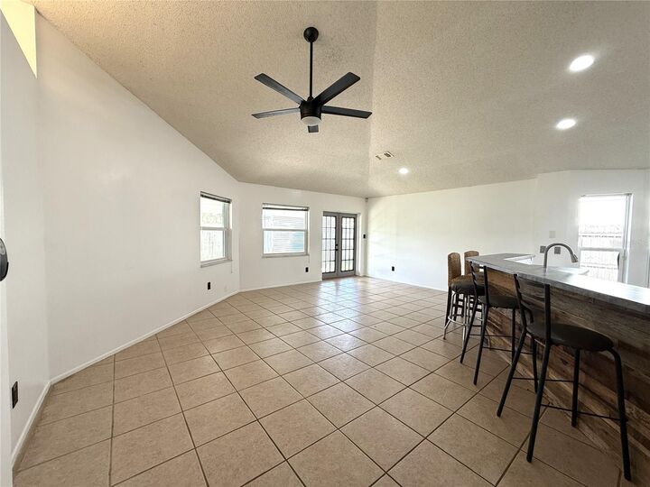 Property Photo: 9542 Sundance Court FL 32825