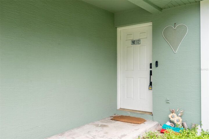 Property Photo:  5848 Van Buren Street  FL 34653 