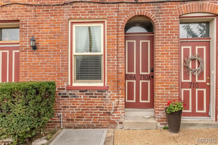 Property Photo:  708 Soulard Street 708A  MO 63104 