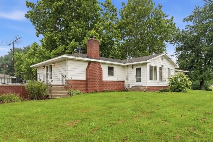 Property Photo: 4765 W 950 Road IN 46349